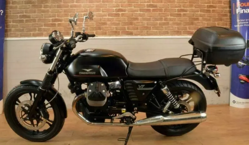 2014 Moto Guzzi V7 Stone