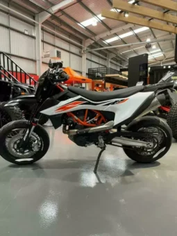 2019 KTM 690 SMC R