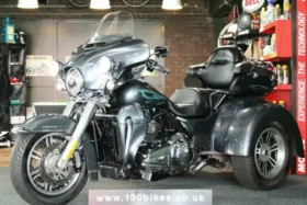 2015 Harley-Davidson Tri Glide Ultra 103 (FLHTCUTG)