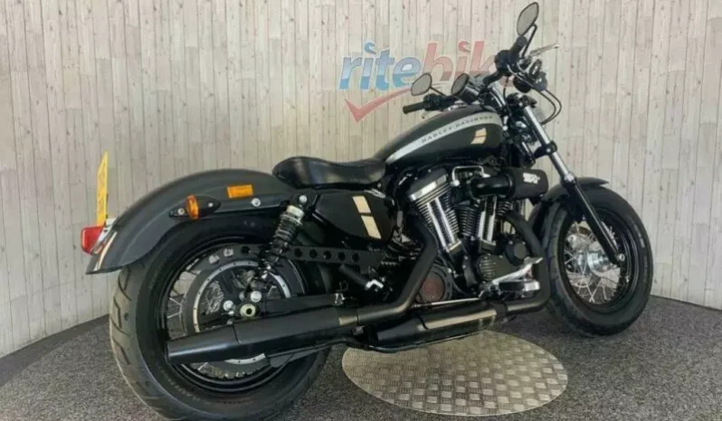 2018 Harley-Davidson 1200 Custom (XL1200C)