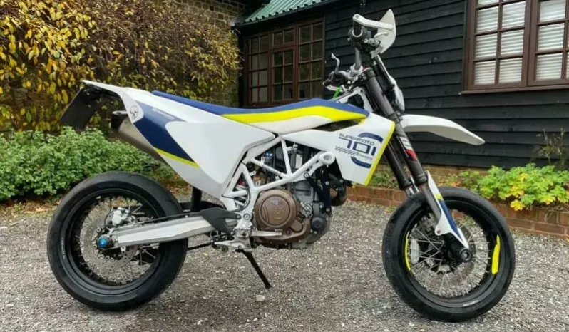 2017 Husqvarna 701 SUPERMOTO