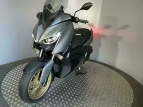 2020 Yamaha XMAX 300 (CZD300A)