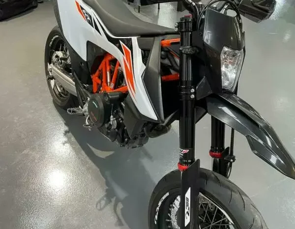 
								2019 KTM 690 SMC R full									