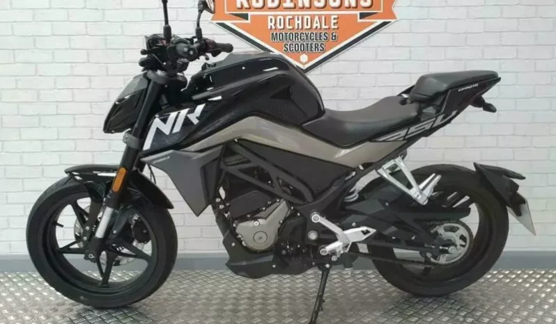 
								2020 CFMoto 250NK full									