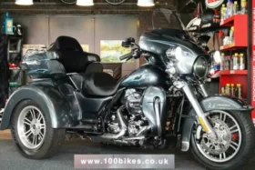 2015 Harley-Davidson Tri Glide Ultra 103 (FLHTCUTG)