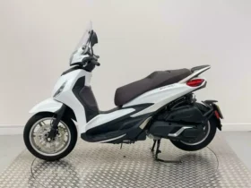 2021 Piaggio Beverly 400 S