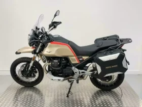 2021 Moto Guzzi V85 TT Travel