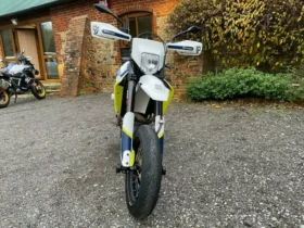 2017 Husqvarna 701 SUPERMOTO