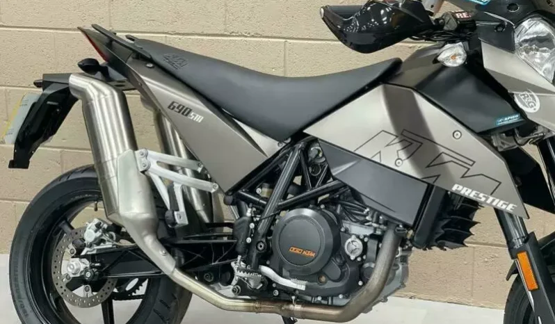 
								2007 KTM 690 Supermoto full									