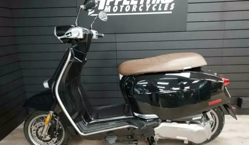 
								2021 Lambretta V 125 Special full									