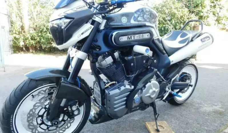 
								2010 Suzuki Bandit 1250S (GSF1250S) full									