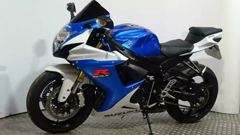 
								2014 Suzuki GSX-R750 full									