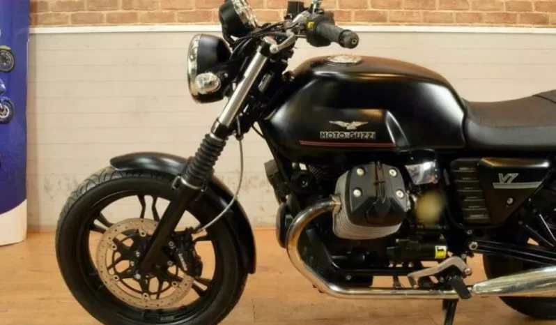 
								2014 Moto Guzzi V7 Stone full									