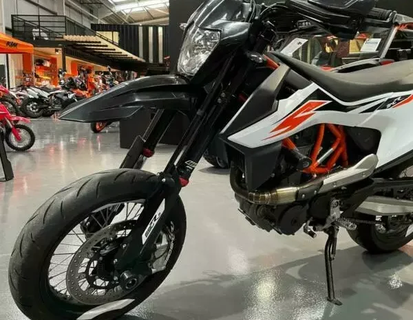 
								2019 KTM 690 SMC R full									