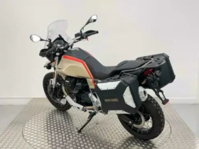 2021 Moto Guzzi V85 TT Travel