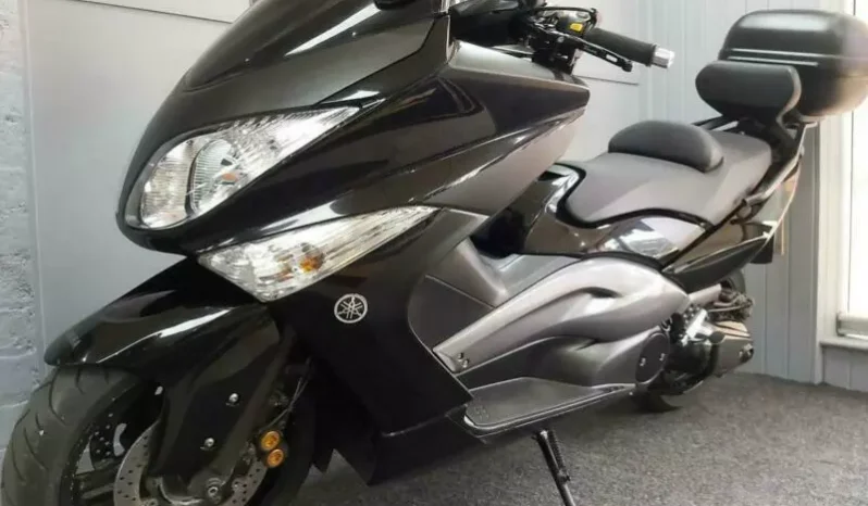 
								2008 Yamaha TMAX (XP500) full									