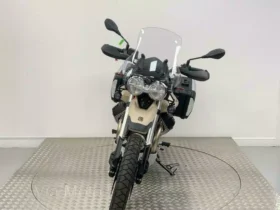 2021 Moto Guzzi V85 TT Travel